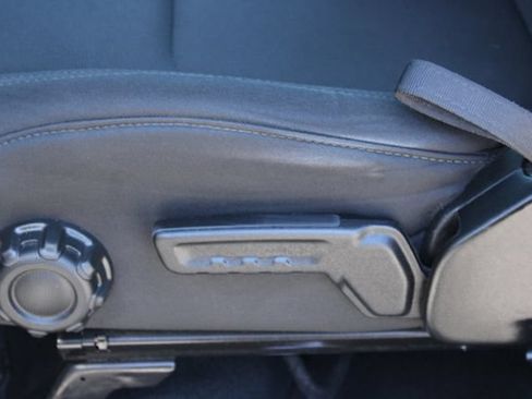 Used 2022 Jeep Wrangler Unlimited Sport AWD/4WD image 32