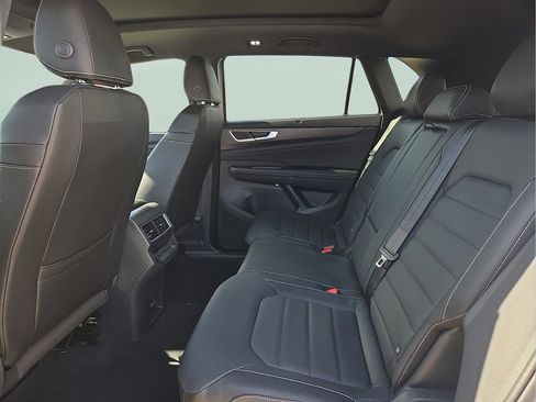 New 2026 Volkswagen Atlas Cross Sport SEL R-Line AWD/4WD image 11