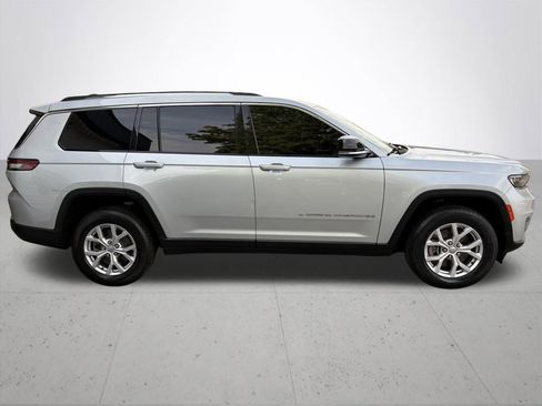 Used 2022 Jeep Grand Cherokee L Limited image 6