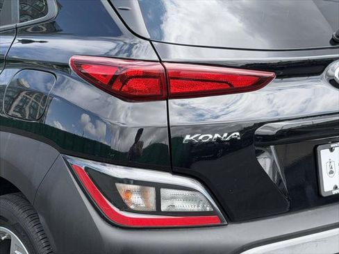 Used 2023 Hyundai Kona SEL w/ Cargo Package AWD/4WD image 13