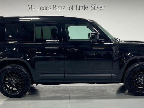 Used 2024 Land Rover Defender 110 S image 7