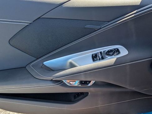 Used 2022 Chevrolet Corvette Stingray Coupe w/ Z51 Performance Package image 35