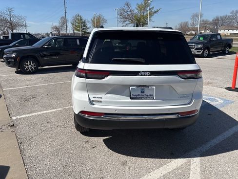 New 2026 Jeep Grand Cherokee Laredo AWD/4WD image 21