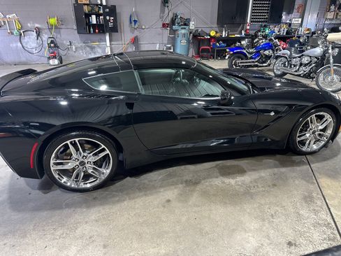 Used 2015 Chevrolet Corvette Stingray Coupe w/ 2LT Preferred Equipment Group image 8