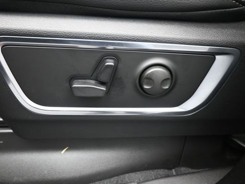 New 2026 RAM 1500 Laramie w/ Night Edition AWD/4WD image 9