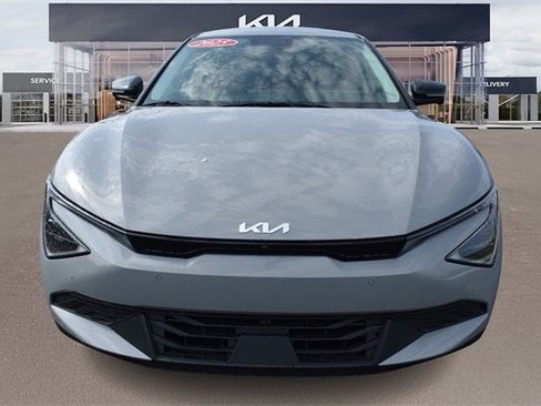 New 2025 Kia EV6 Light w/ Light LR Technology Package image 8