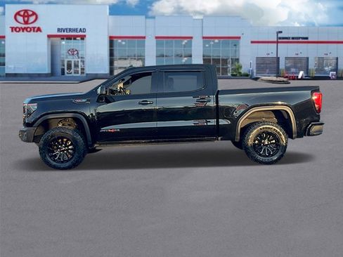 Used 2023 GMC Sierra 1500 AT4X image 4