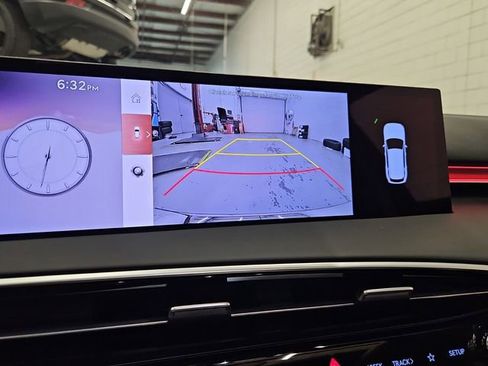 Used 2026 Genesis GV70 2.5T Select image 23