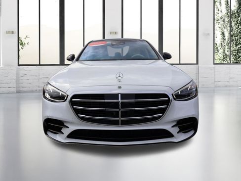 Certified 2025 Mercedes-Benz S 580 4MATIC Sedan image 8