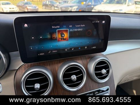 Used 2022 Mercedes-Benz GLC 300 4MATIC w/ Premium Package Lite image 16