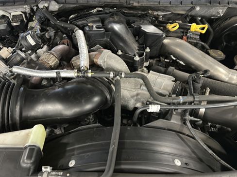 Used 2019 Ford F250 Lariat w/ Lariat Ultimate Package AWD/4WD image 26