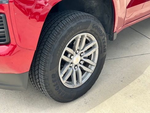 Used 2025 Chevrolet Colorado LT RWD image 9