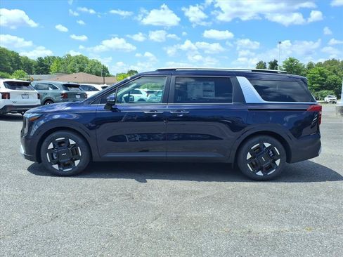 New 2026 Kia Carnival EX FWD image 7