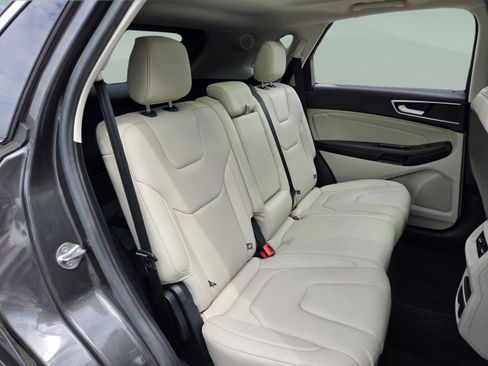 Used 2015 Ford Edge Titanium w/ Equipment Group 301A FWD image 31