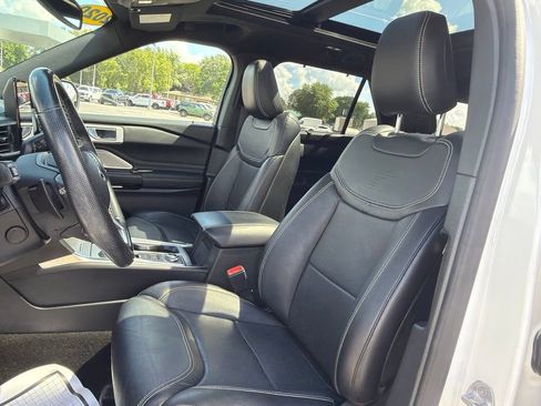Used 2020 Ford Explorer ST w/ ST Street Pack AWD/4WD image 12