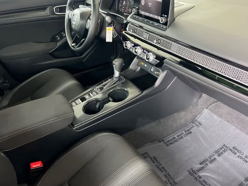 Used 2024 Honda Civic Sport image 15