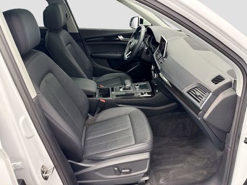 Used 2020 Audi Q5 e Premium w/ Convenience Package image 19