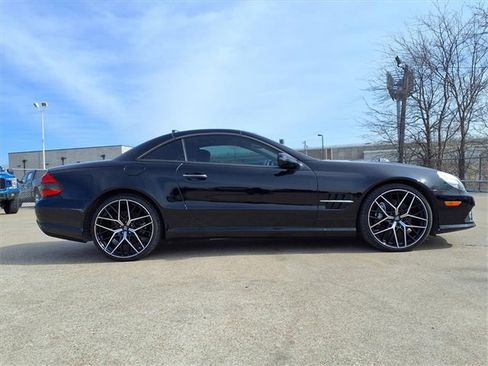 Used 2012 Mercedes-Benz SL 550 SL 550 w/ SL Wheel Pkg image 4