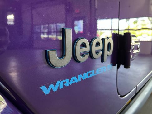 Used 2023 Jeep Wrangler Unlimited Rubicon 4xe w/ Cold Weather Group AWD/4WD image 16