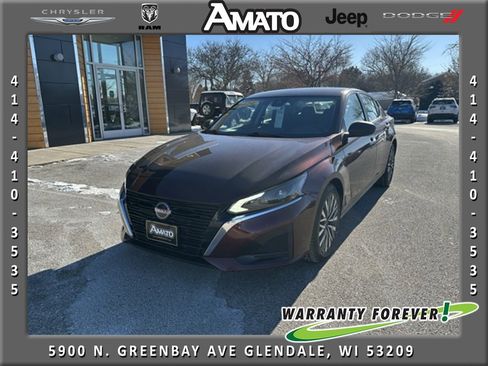 Used 2024 Nissan Altima 2.5 SV image 1