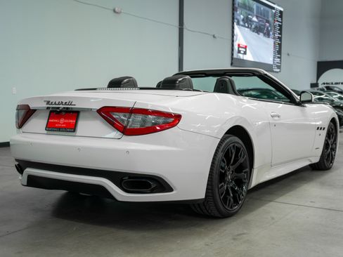 Used 2016 Maserati GranTurismo Sport RWD image 8