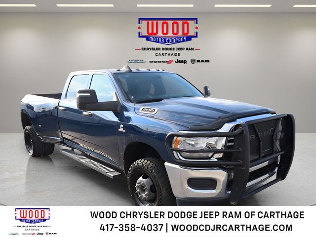 Used 2023 RAM 3500 Tradesman w/ Chrome Appearance Group AWD/4WD image 1