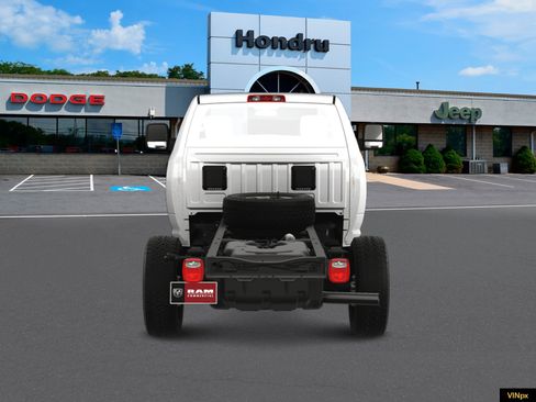 New 2024 RAM 3500 Tradesman image 6