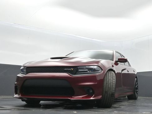 Used 2017 Dodge Charger R/T Scat Pack RWD image 32