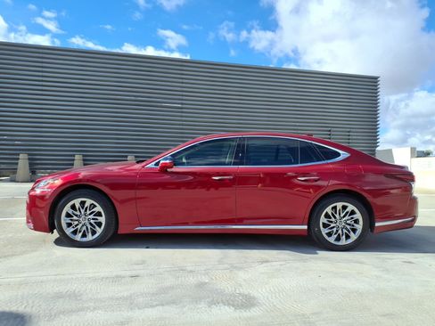 Used 2018 Lexus LS 500 image 3