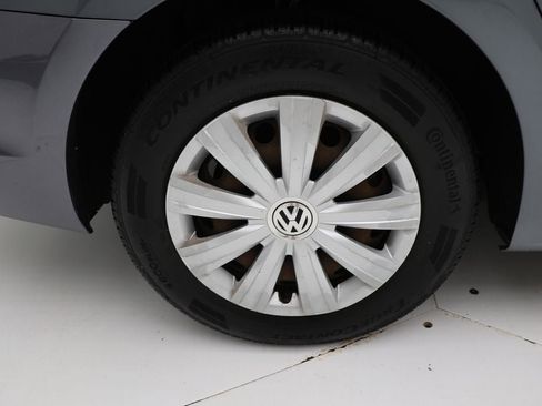 Used 2013 Volkswagen Jetta S image 9