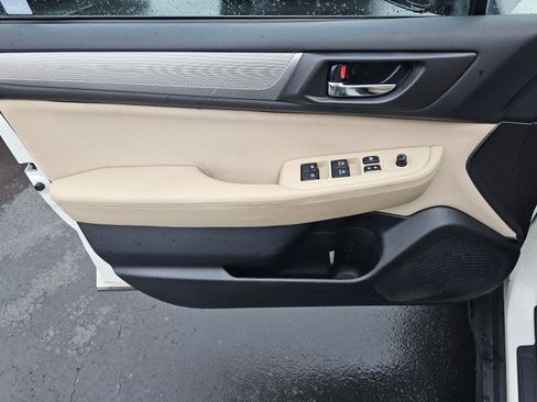 Used 2017 Subaru Outback 2.5i Premium image 25