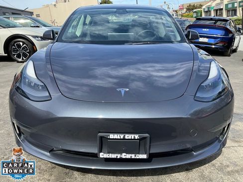 Used 2023 Tesla Model 3 Standard Range image 2