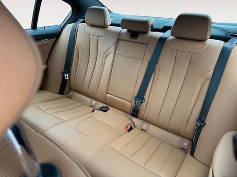 Used 2022 BMW 530i w/ Convenience Package image 13