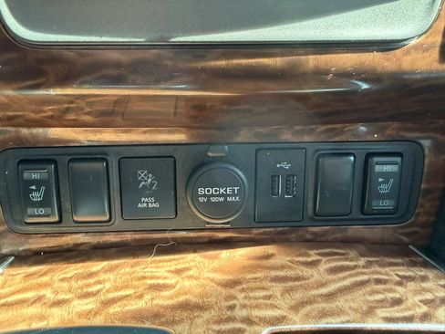 Used 2018 Nissan Armada SL w/ Moonroof Package image 63