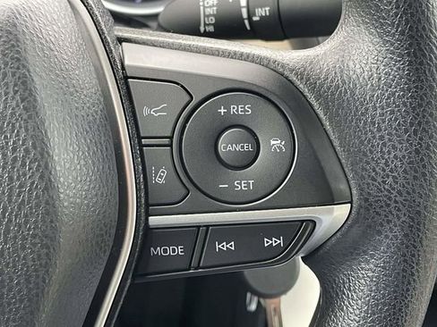 Used 2022 Toyota Camry LE image 22