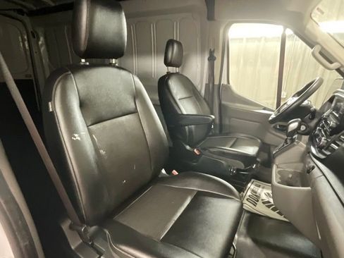 Used 2023 Ford Transit 250 Base image 11