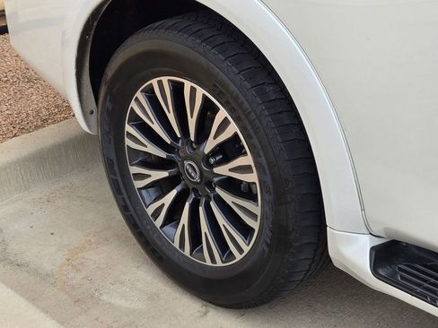 Used 2024 Nissan Armada SL w/ Midnight Edition Package RWD image 24