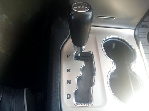 Used 2012 Jeep Grand Cherokee Overland image 27