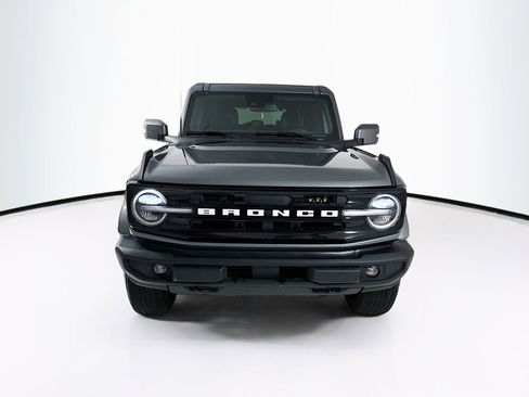 Used 2024 Ford Bronco Outer Banks AWD/4WD image 2