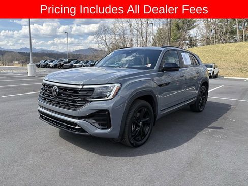 Used 2025 Volkswagen Atlas Cross Sport SEL R-Line AWD/4WD image 3
