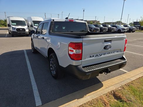 Used 2025 Ford Maverick XLT w/ Equipment Group 302A AWD/4WD image 4