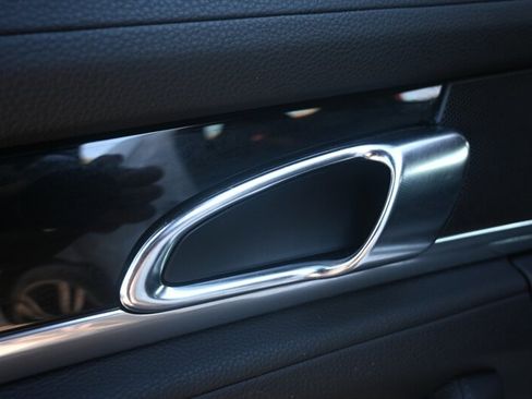 Used 2013 Porsche Panamera S image 41