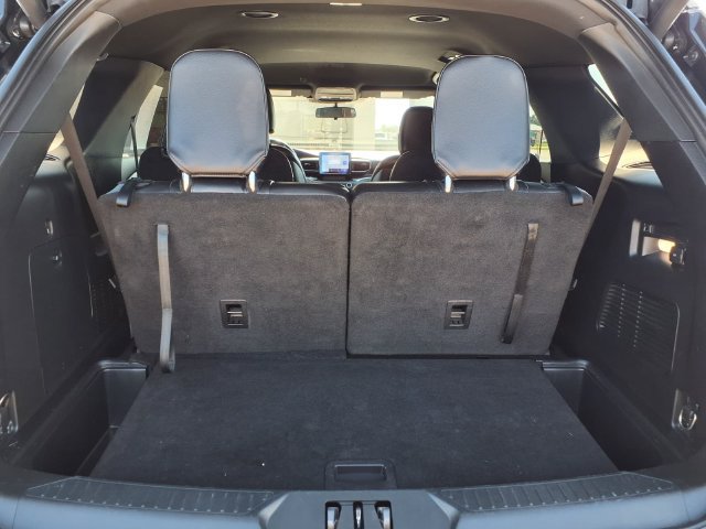 Used 2020 Ford Explorer XLT w/ Equipment Group 202A RWD image 7