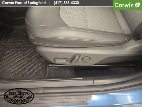 Used 2023 Kia Niro EX w/ EX Cold Weather Package FWD image 32