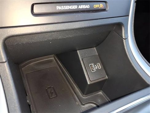 Used 2024 Ford Edge ST-Line image 23