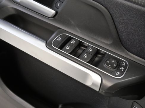 Certified 2021 Mercedes-Benz GLB 250 4MATIC image 34
