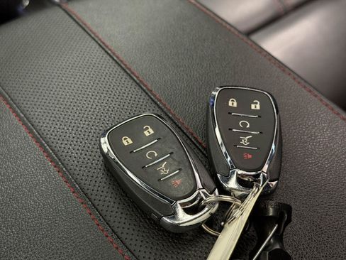 Used 2023 Chevrolet Traverse RS w/ LPO, Floor Liner Package AWD/4WD image 47