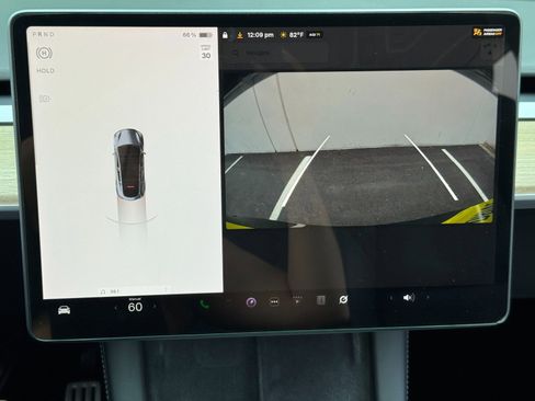 Used 2022 Tesla Model Y Performance image 32