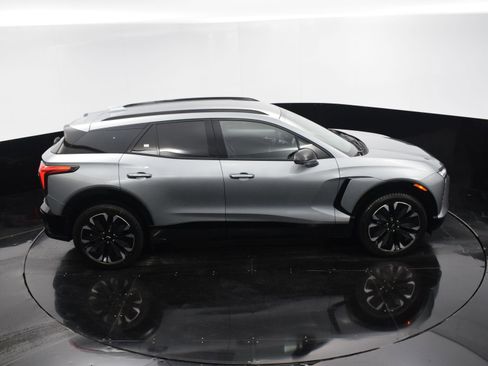 New 2025 Chevrolet Blazer EV RS image 24