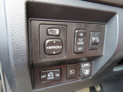 Used 2019 Toyota Tundra SR5 w/ TRD Sport Package AWD/4WD image 12